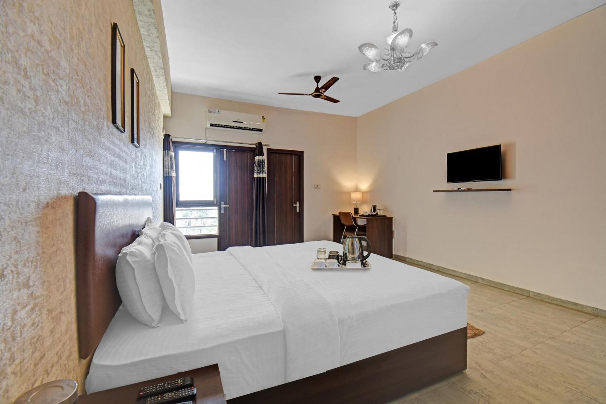 Townhouse Classio Suites شيردي المظهر الخارجي الصورة