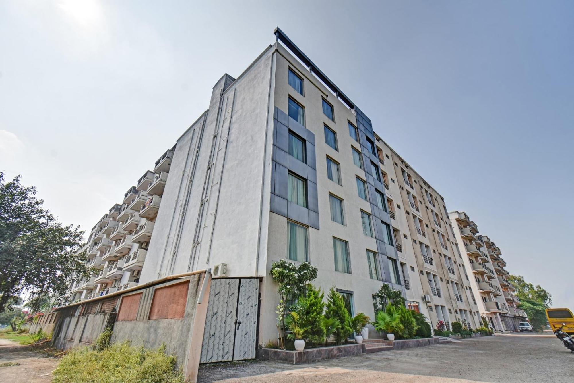 Townhouse Classio Suites شيردي المظهر الخارجي الصورة