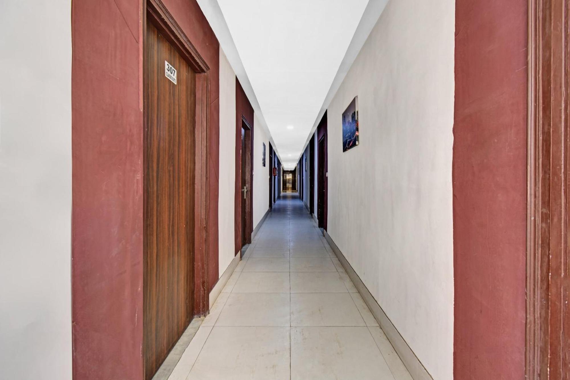 Townhouse Classio Suites شيردي المظهر الخارجي الصورة